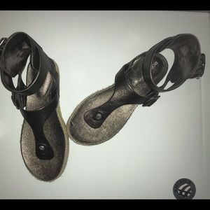 BCBG Edmund Gladiator Sandals. Size 7.5.